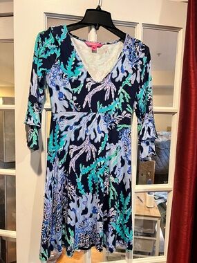 Lilly Pulitzer Navy V‑Neck Long Sleeve Dress with Aqua & Light Blue Print